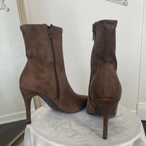 Sonoma NIB 90s Style Brown Faux Suede Stiletto High Heel Ankle Boots Size US 10 - Picture 3 of 9